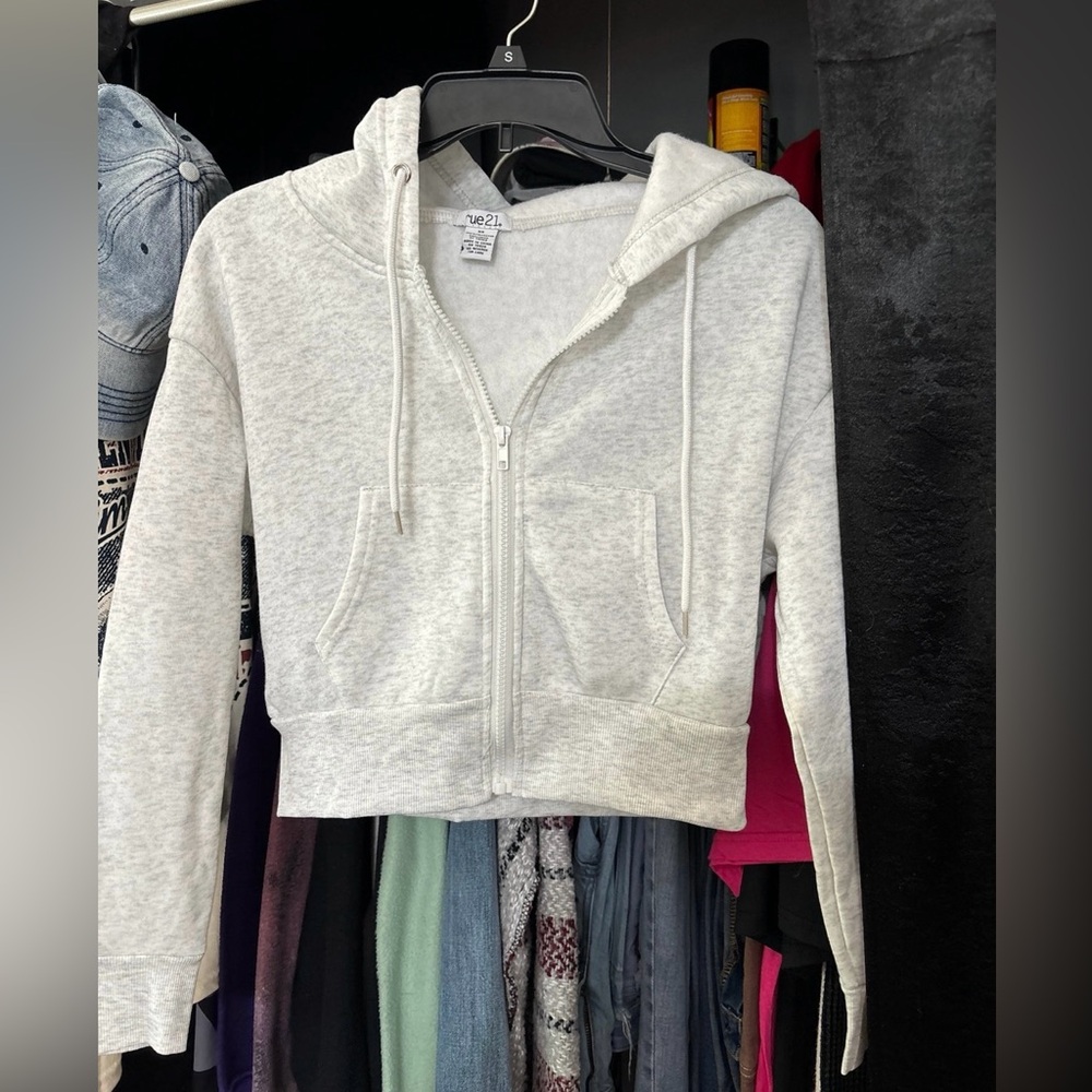 Rue 21 cropped hoodie